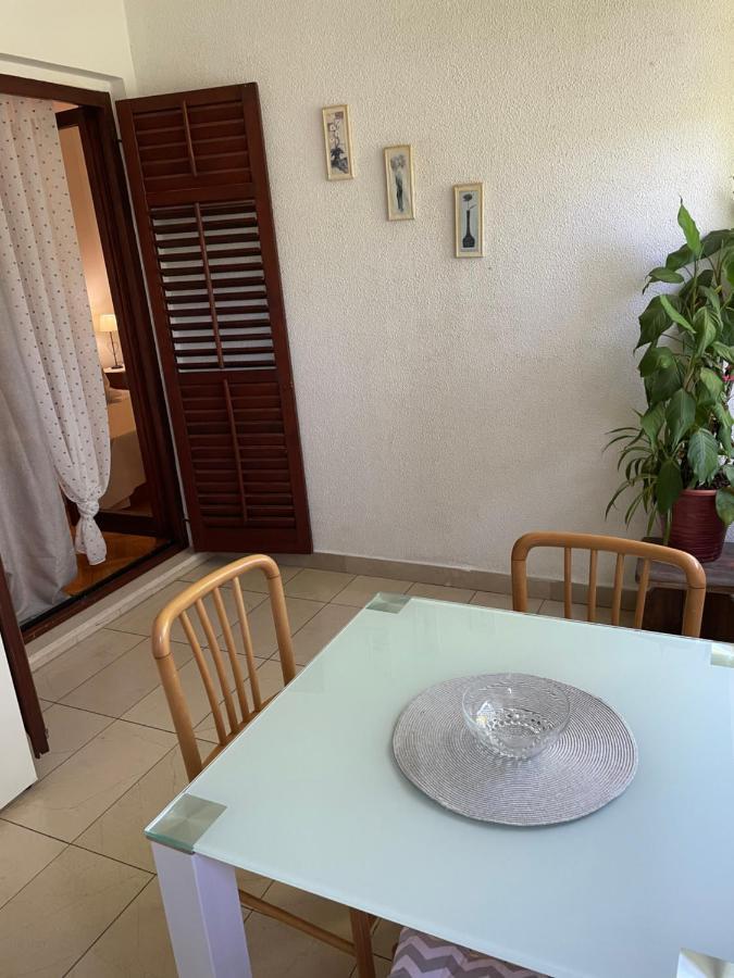 Gorana Studio Apartment Jelsa  Exterior foto
